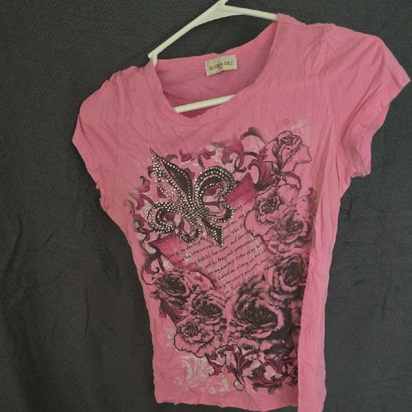 Pink Graphic T-Shirt with Floral and Fleur-de-lis Design - Picture 1 of 1
